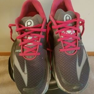 Brooks Pure Cadence Shoes.  Size 10
